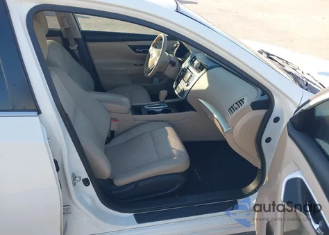 2017 Nissan Altima 2.5 S z USA, uszkodzony, nr VIN 1N4AL3AP0HN354291